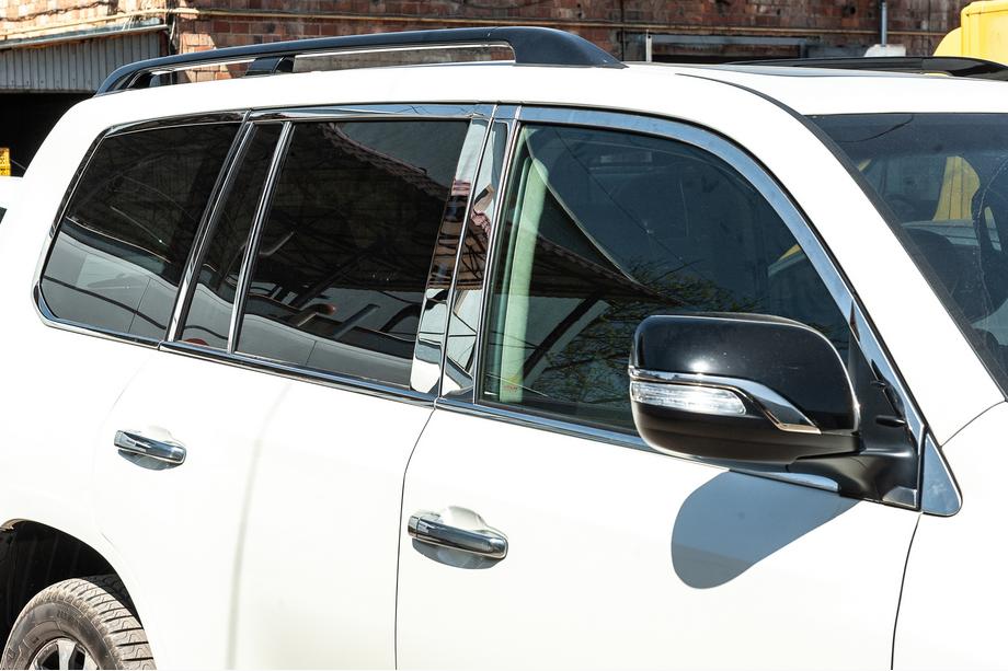 Toyota Land Cruiser 200 2007-2021 Komplette Fenster- und Säulenverkleidung Edelstahl Image