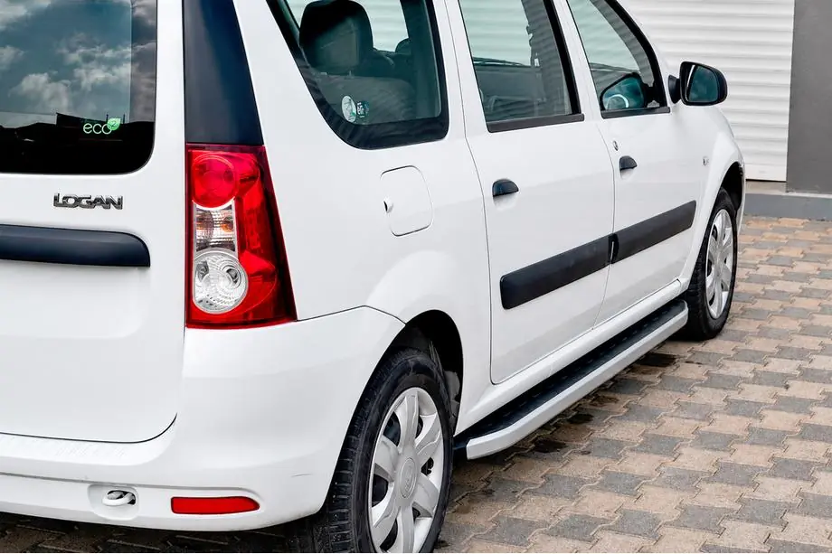 Renault Logan MCV 2005-2013 Seitenschweller Fullmond (2 Stk., Alu) Image