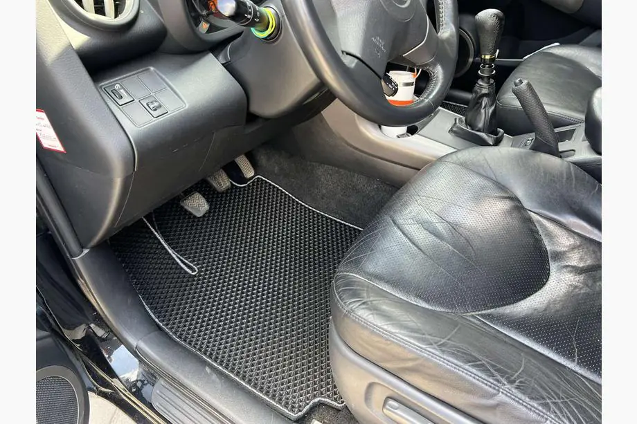 Toyota Rav 4 2006-2013 EVA Fußmatten (schwarz) Image