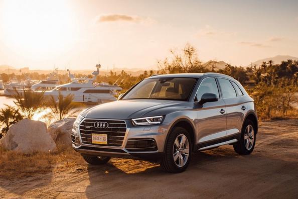 Die zweite Generation des kompakten Crossover Audi Q5