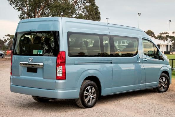Übersicht Kleinbus Toyota Hiace neuen Generation Foto 3