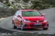 Übersicht der sportlichen Fließheck-Volkswagen Golf GTI Foto 2