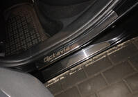 Skoda Octavia II A5 2010-2013 Einstiegsleisten Carmos (8 Stk., Edelstahl) Foto 2