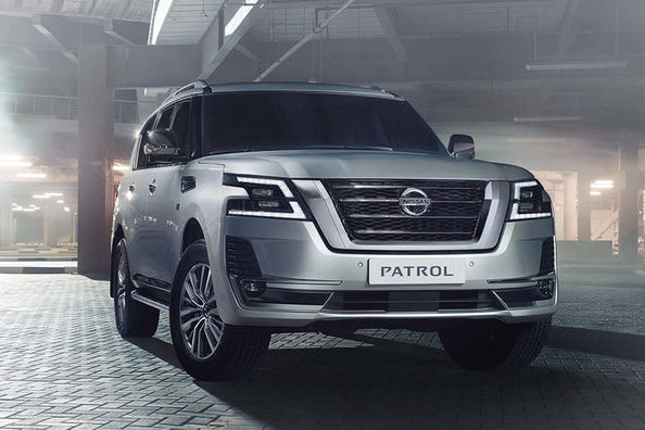 Durchsuchen Sie die aktualisierte Allrad-SUV Nissan Patrol Foto 3