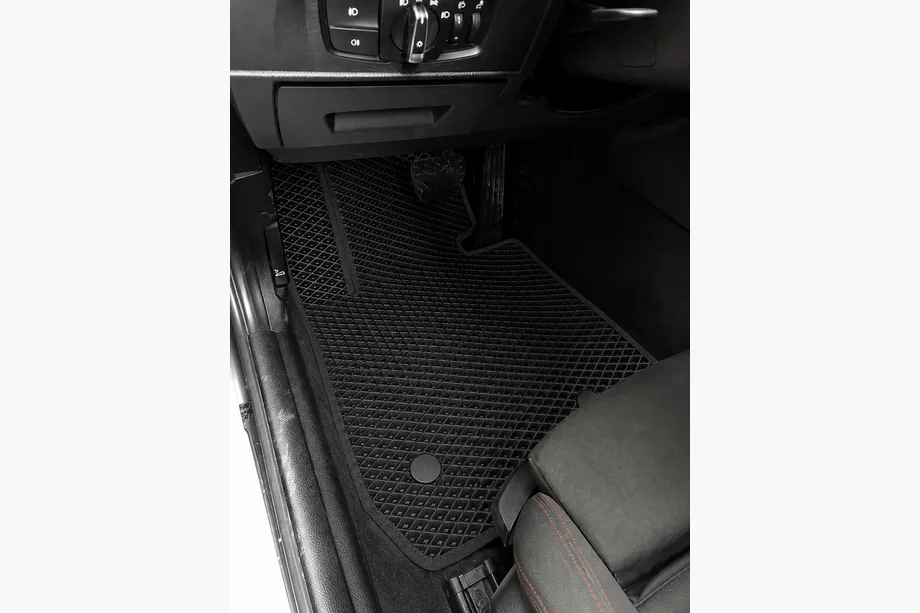 BMW 1 Series F20/F21 2011-2019 EVA Fußmatten (Schwarz) Foto 1