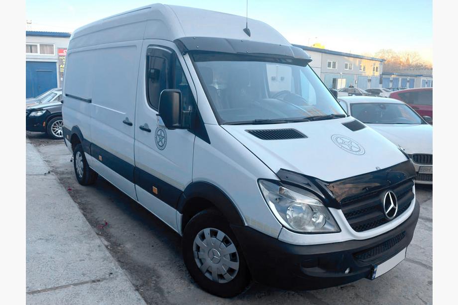 Mercedes Sprinter W906 2006–2018 Motorhaubenschutz 2006-2013 (EuroCap) Foto 8