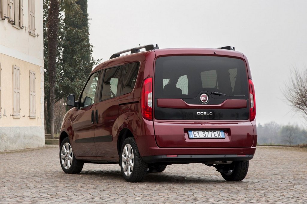 Rückblick auf den aktualisierten Kompaktwagen Fiat Doblo