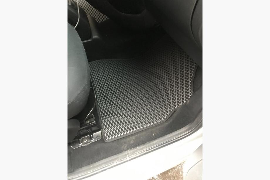 Peugeot Partner Tepee 2008-2018 EVA Fußmatten (schwarz) Vorne + hinten + für Einstiegsleisten (5 Stk.) Foto 4