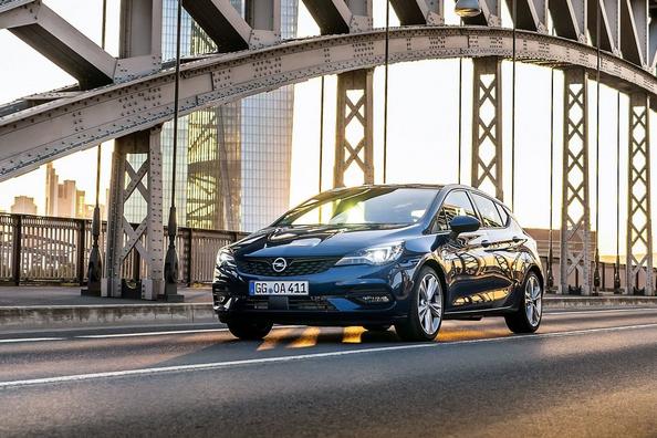 Übersicht der aktualisierten Modelle von Opel Astra Hatchback