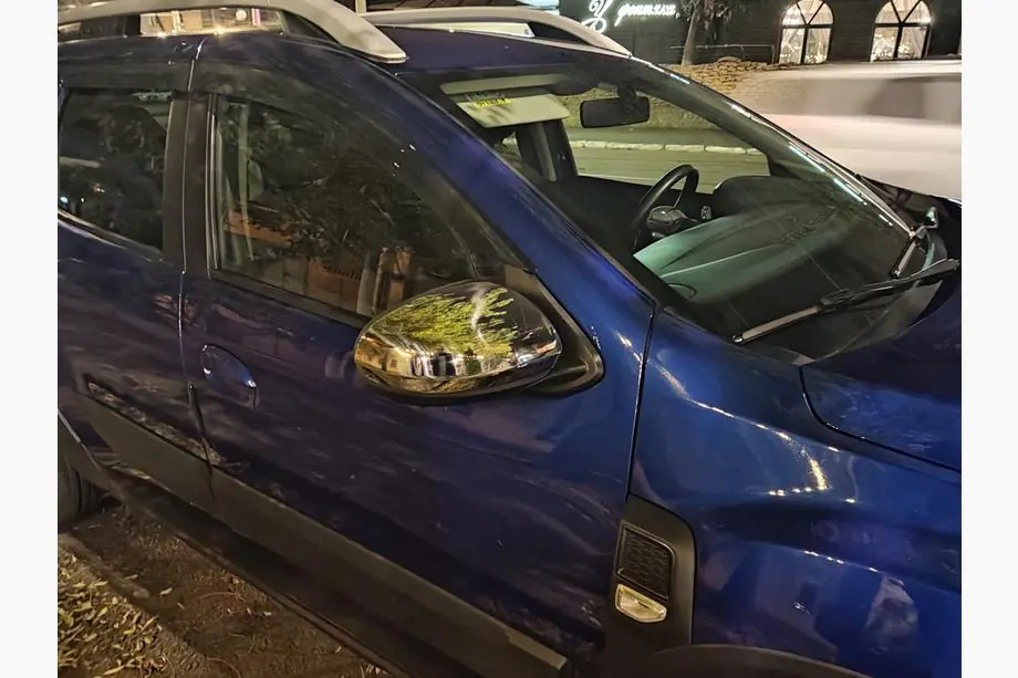 Dacia Duster 2018-2024 Spiegelabdeckungen (2 Stk., Edelstahl) Image