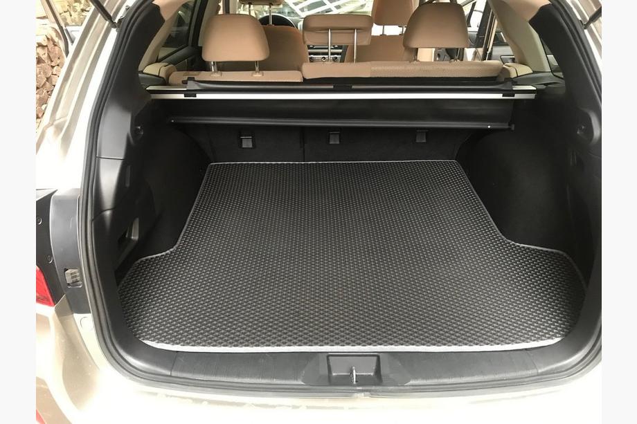 Subaru Outback 2014-2019 Kofferraummatte (schwarz, EVA) Image