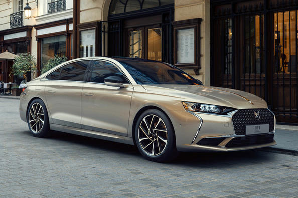 Übersicht der neuen Premium-Limousine DS 9