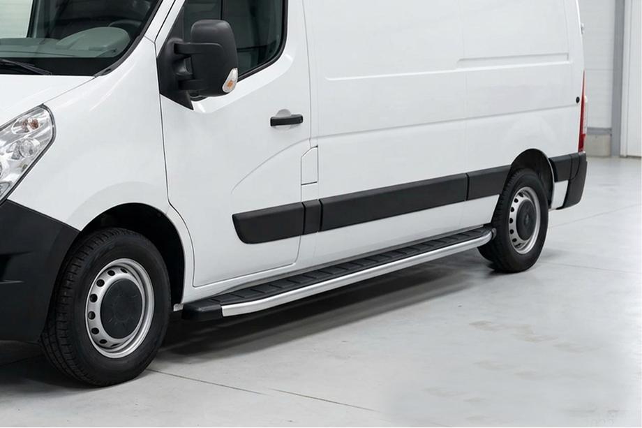 Nissan NV400 2010-2024 Seitenschweller Fullmond (2 Stk., Aluminium) Image
