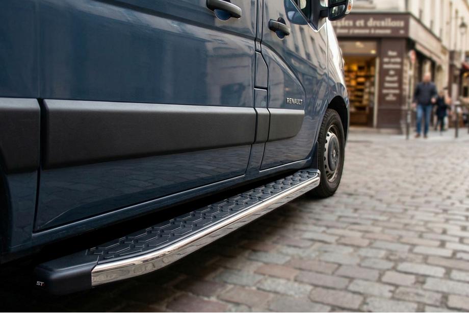 Renault Master 2011-2023 Seitenschweller BlackLine (2 Stk. Aluminium) Image