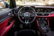 Die erste Generation des kompakt SUV von Alfa Romeo Stelvio Foto 13