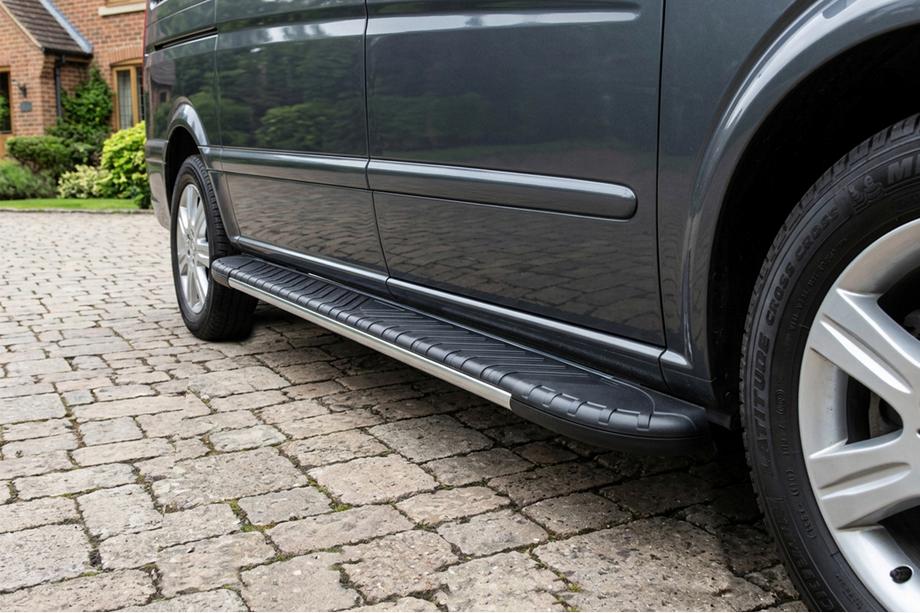 Mercedes Vito W639 2004-2014 Trittbretter Bosphorus Grey (2 Stk., Aluminium) Image