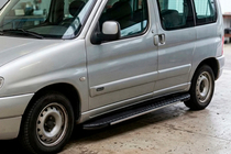 Peugeot Partner 1996-2008 Trittbretter Bosphorus Grey (2 Stk., Aluminium) Foto 1