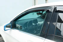 Mercedes B-class W246 2011-2018 Windabweiser (4 Stk, HIC) Foto 10