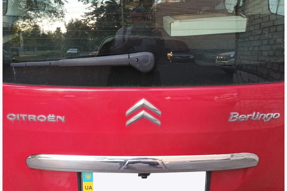 Citroen Berlingo 2008-2018 Chromleiste über dem Kennzeichen (Edelstahl) Image