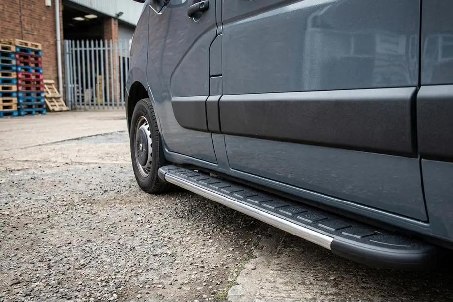Nissan NV400 2010-2024 Trittbretter Duru (2 Stk., Aluminium) Image