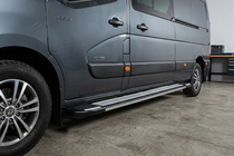 Nissan NV400 2010-2024 Trittbretter Rainbow (2 Stk., Aluminium) Foto 1