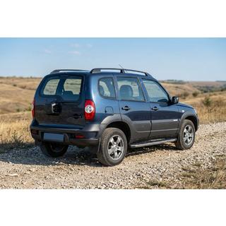 Seitenschweller BlackLine (2 Stk., Aluminium) Chevrolet Niva 1998-2020 Foto 1