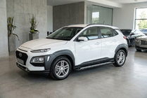 Hyundai Kona 2017-2023 Seitenschweller New Vision Black (2 Stk., Aluminium) Foto 1