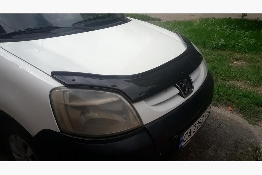 Peugeot Partner 1996-2008 Motorhaubenschutz Eurocap (2003-2008) Image