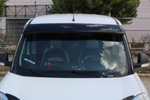 Fiat Doblo II 2010-2022 Frontscheibenblende (schwarz glanz, 5mm) Foto 4