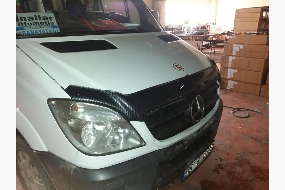 Mercedes Sprinter W906 2006–2018 Motorhaubenschutz Carbon-Look 2006-2013 (EuroCap) Foto 4