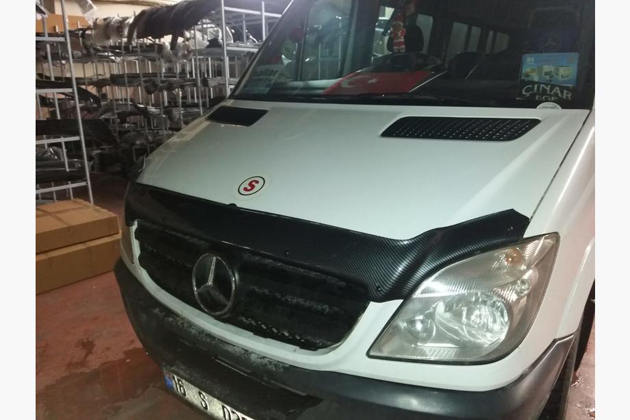 Mercedes Sprinter W906 2006–2018 Motorhaubenschutz Carbon-Look 2006-2013 (EuroCap) Foto 5