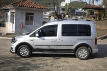 Volkswagen Caddy 2015-2020 Satz Zierleisten und Kotflügelverbreiterungen Foto 2