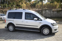 Volkswagen Caddy 2015-2020 Satz Zierleisten und Kotflügelverbreiterungen Foto 5