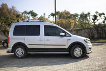 Volkswagen Caddy 2015-2020 Satz Zierleisten und Kotflügelverbreiterungen Foto 6