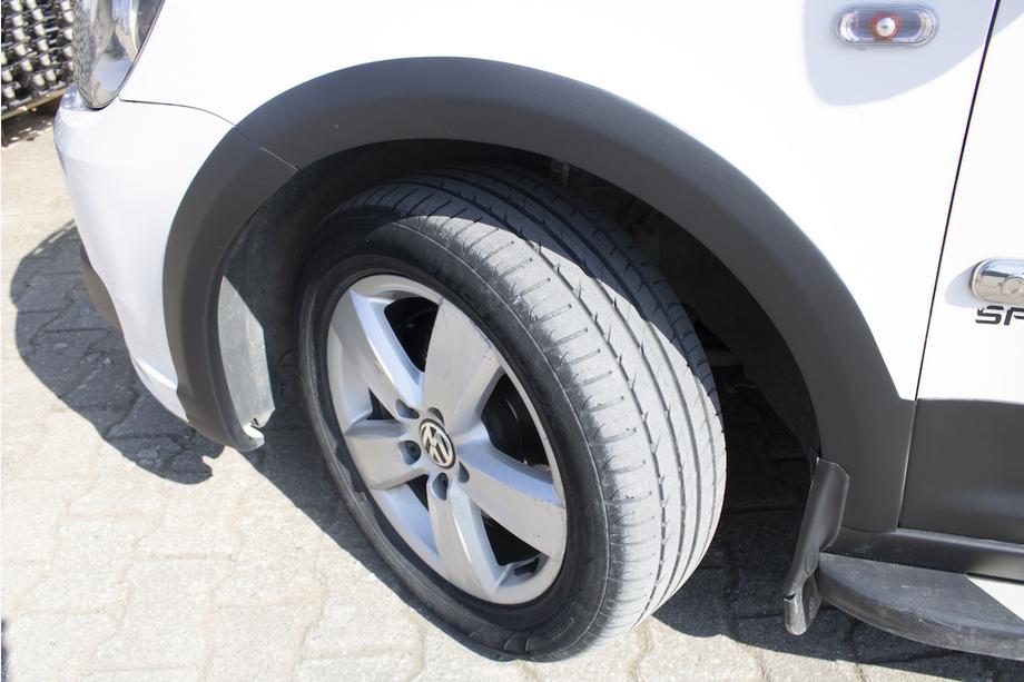Volkswagen Caddy 2015-2020 Satz Zierleisten und Kotflügelverbreiterungen 2 Türen, langer Radstand Foto 10