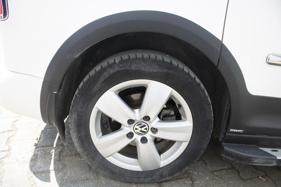 Volkswagen Caddy 2015-2020 Satz Zierleisten und Kotflügelverbreiterungen 2 Türen, langer Radstand Foto 15