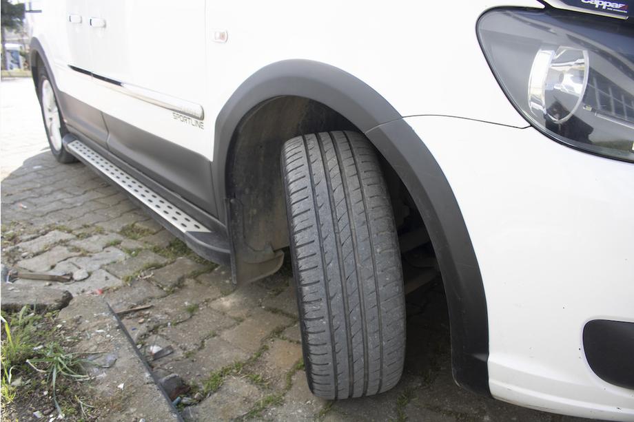 Volkswagen Caddy 2015-2020 Satz Zierleisten und Kotflügelverbreiterungen 2 Türen, langer Radstand Foto 16