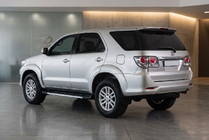Toyota Fortuner 2006-2015 Trittbretter RedLine V1 (2 Stk., Alu) Foto 1