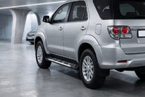 Toyota Fortuner 2006-2015 Seitenschweller Sunrise (2 Stk., Alu) Foto 1