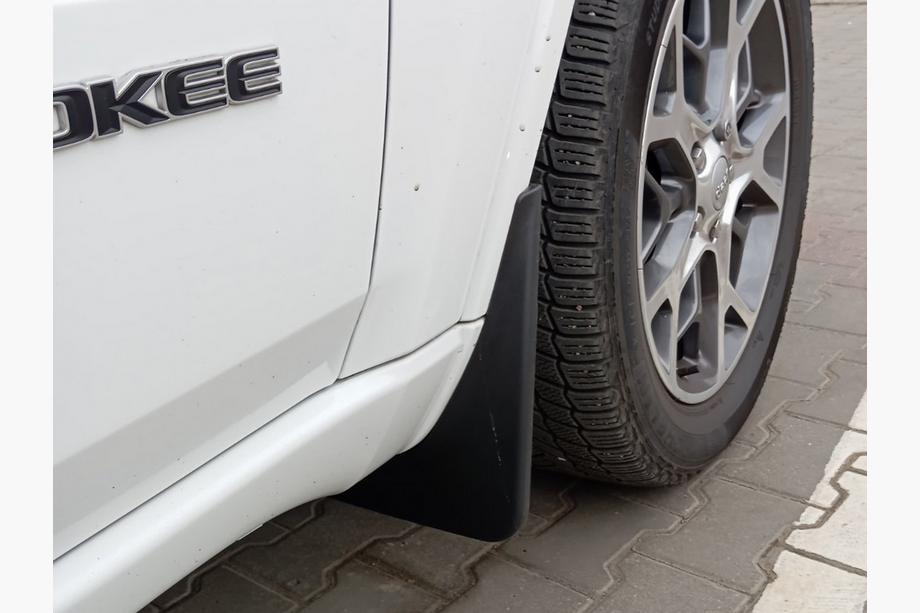 Jeep Grand Cherokee WK2 2010-2021 Premium Schmutzfänger (4 Stk) Image
