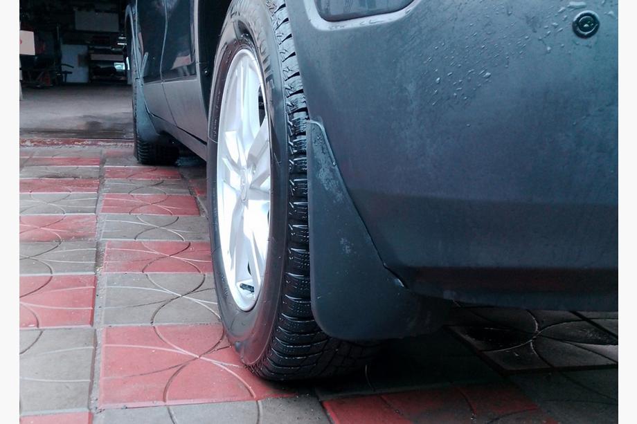 Volkswagen Jetta 2006-2011 Original Premium V1 Schmutzfänger (4 Stk) Image