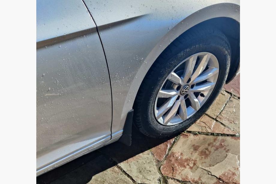 Volkswagen Passat B8 2015-2023 Original Schmutzfänger Premium 2019-2023 SD/SW (EU, 4 Stk.) Foto 2