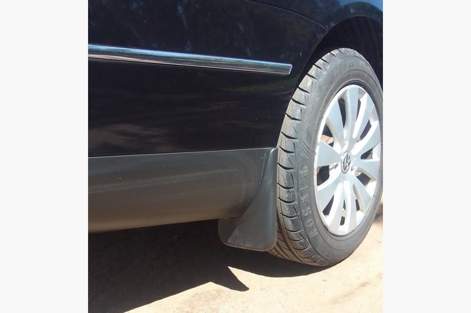 Volkswagen Passat B6 2006-2012 Premium Schmutzfänger (4 Stk) Image