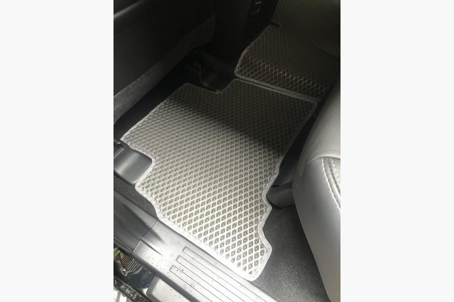 Toyota Land Cruiser Prado 150 2009-2023 EVA Fußmatten (schwarz) 7-Sitzer, 2009-2013 Foto 8