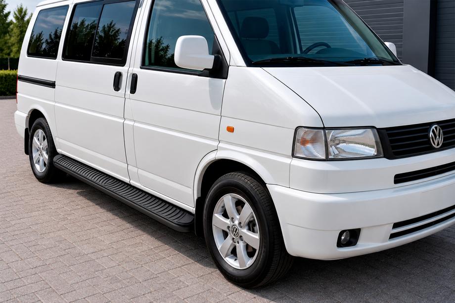 Volkswagen T4 Caravelle/Multivan 1990–2003 Seitenschweller Tayga Black (2 Stk., Aluminium) Image