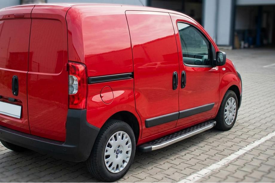 Fiat Fiorino/Qubo 2008-2024 Seitenschweller BlackLine (2 Stk., Aluminium) Image