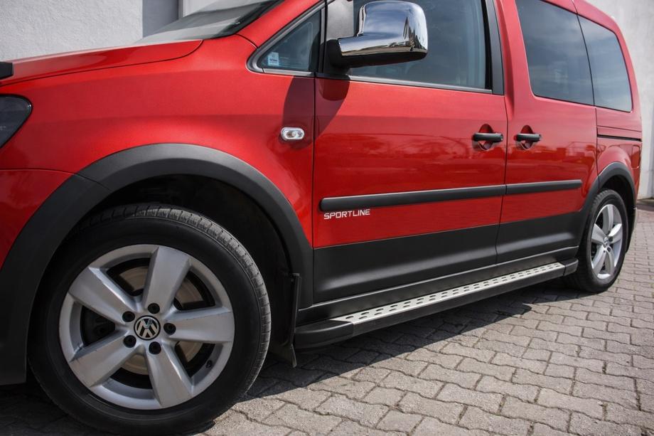 Volkswagen Caddy 2010-2015 Satz Zierleisten und Kotflügelverbreiterungen 2 Türen, kurzer Radstand Image