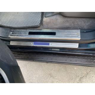 Einstiegsleisten mit Beleuchtung (4 Stk) Toyota Land Cruiser 200 2007-2021 Foto 4