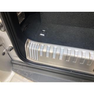 Abdeckung fuer hintere innere Einstiegsleiste (fuer 7-Sitzer) Toyota Land Cruiser Prado 150 2009-2023 Foto 4
