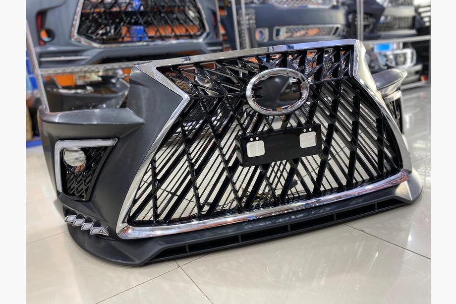 Toyota Hilux 2015- Frontstoßstange Lexus-Design V2 (für 2015-2020) Foto 2